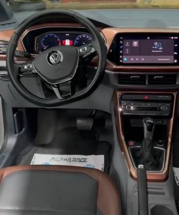 VOLKSWAGEN T-CROSS 1.0 200 TSI TOTAL FLEX COMFORTLINE AUTOMÁTICO